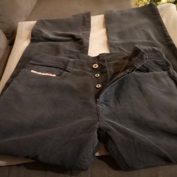 Men's Diesel jeans. - Picture 3 of 6